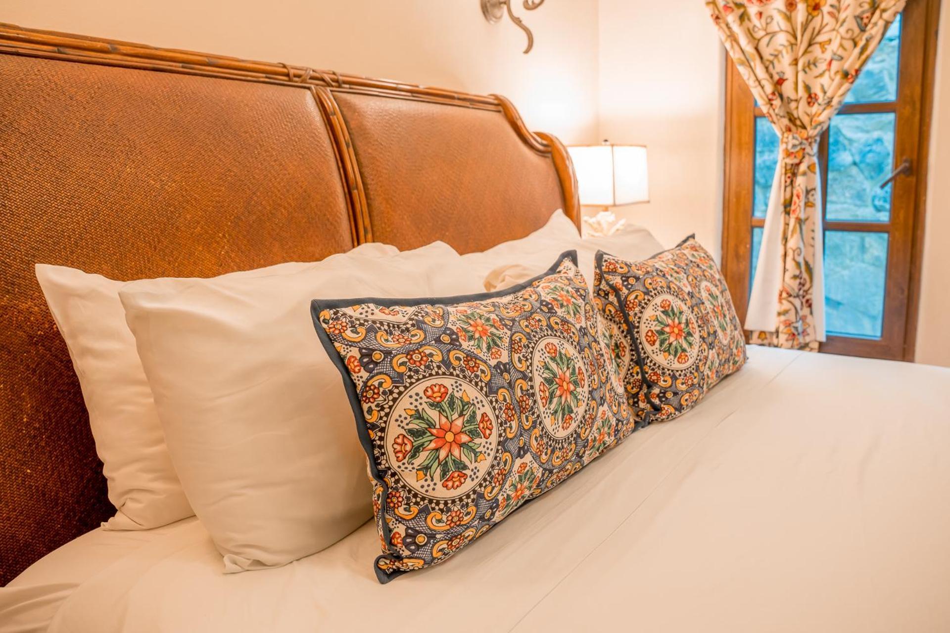 Caribe Tesoro Hotel West Bay Kültér fotó