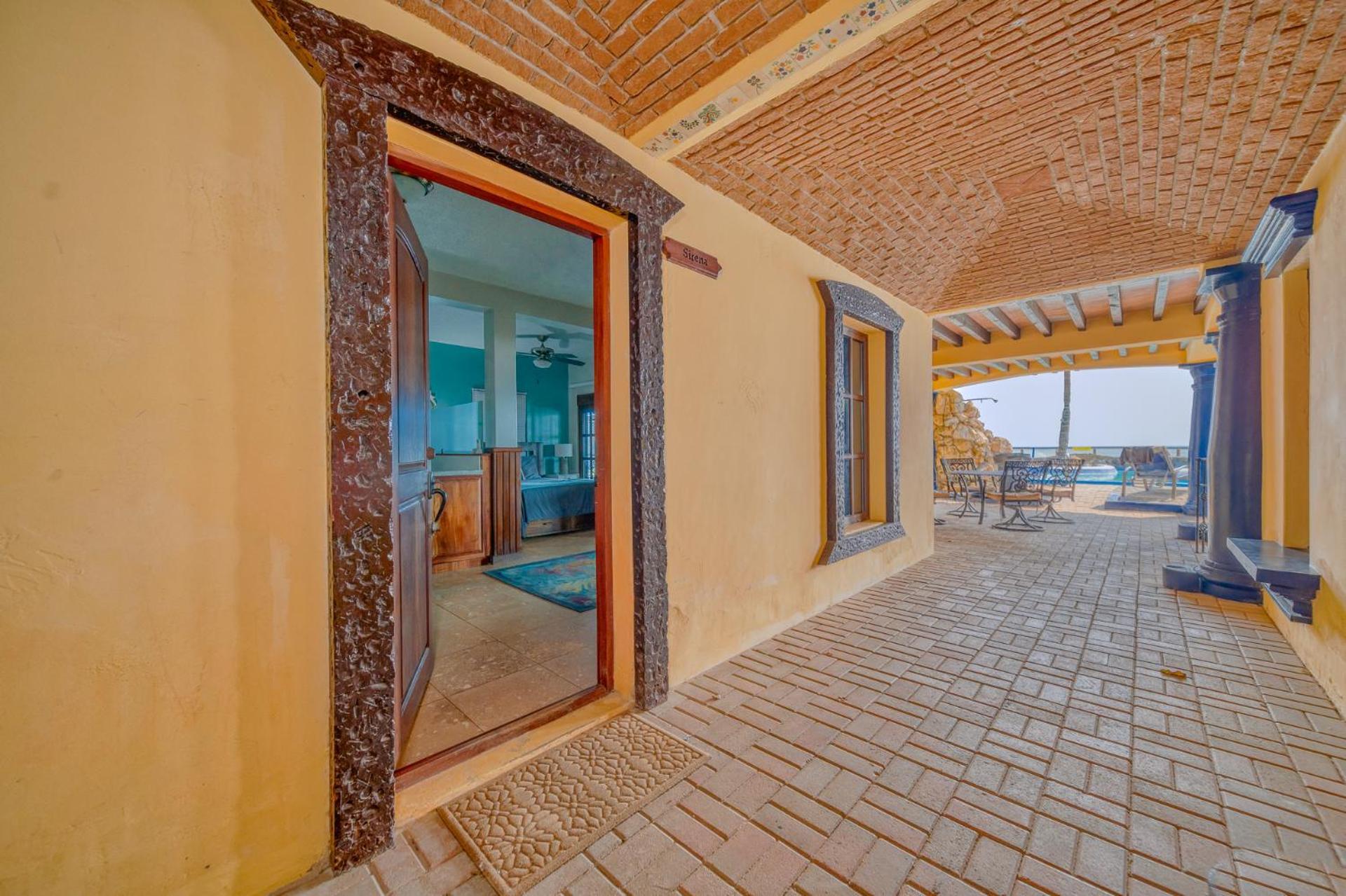 Caribe Tesoro Hotel West Bay Kültér fotó